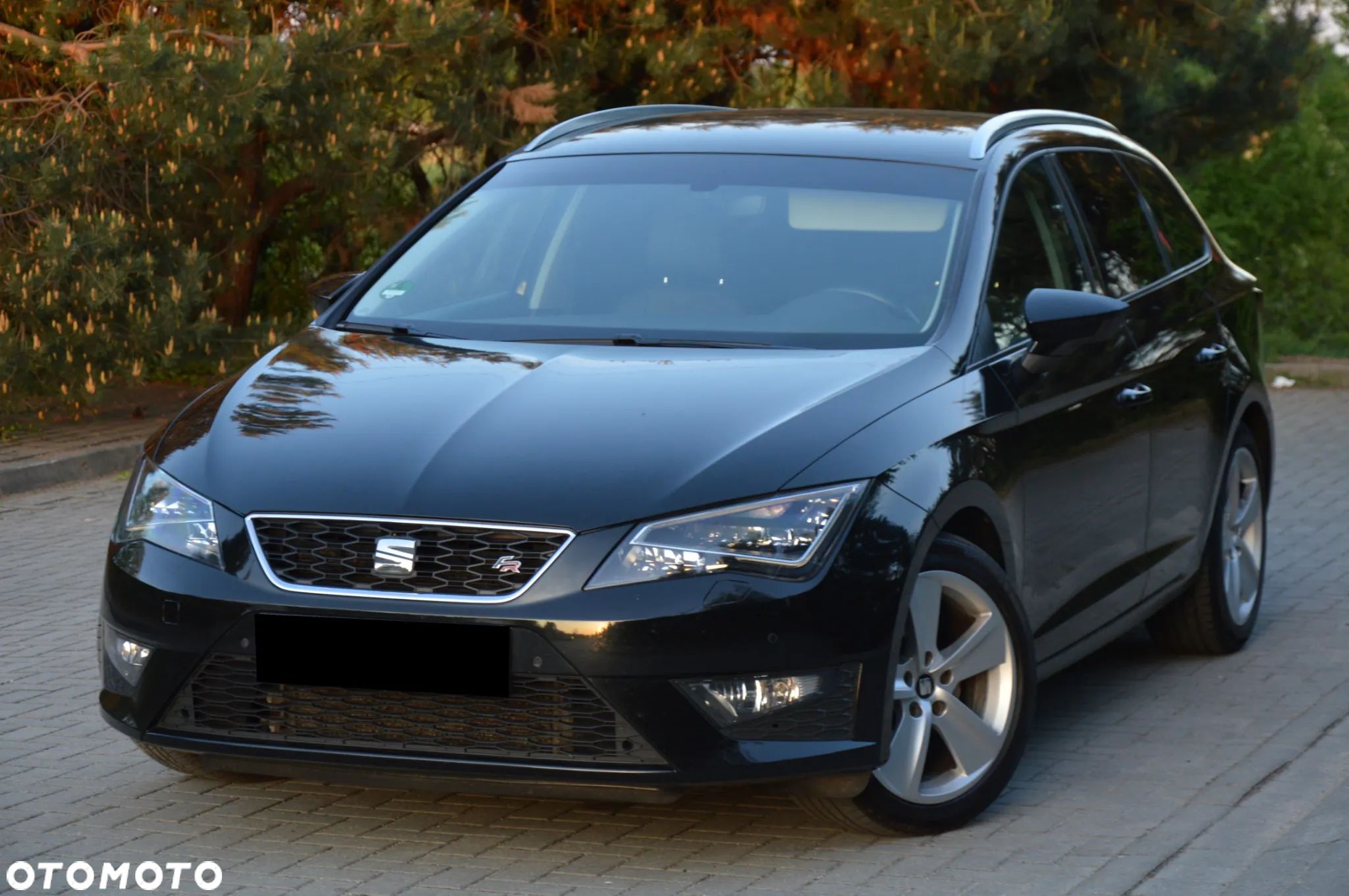 Seat Leon ST 2.0 TDI DPF DSG FR - 1