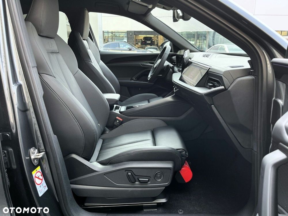 Audi Q5 Sportback - 25