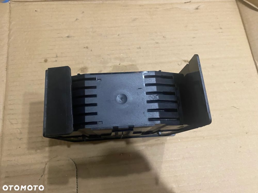 ZMIENIARKA PŁYT CD MERCEDES C KLASA W203 A2036801550 - 6