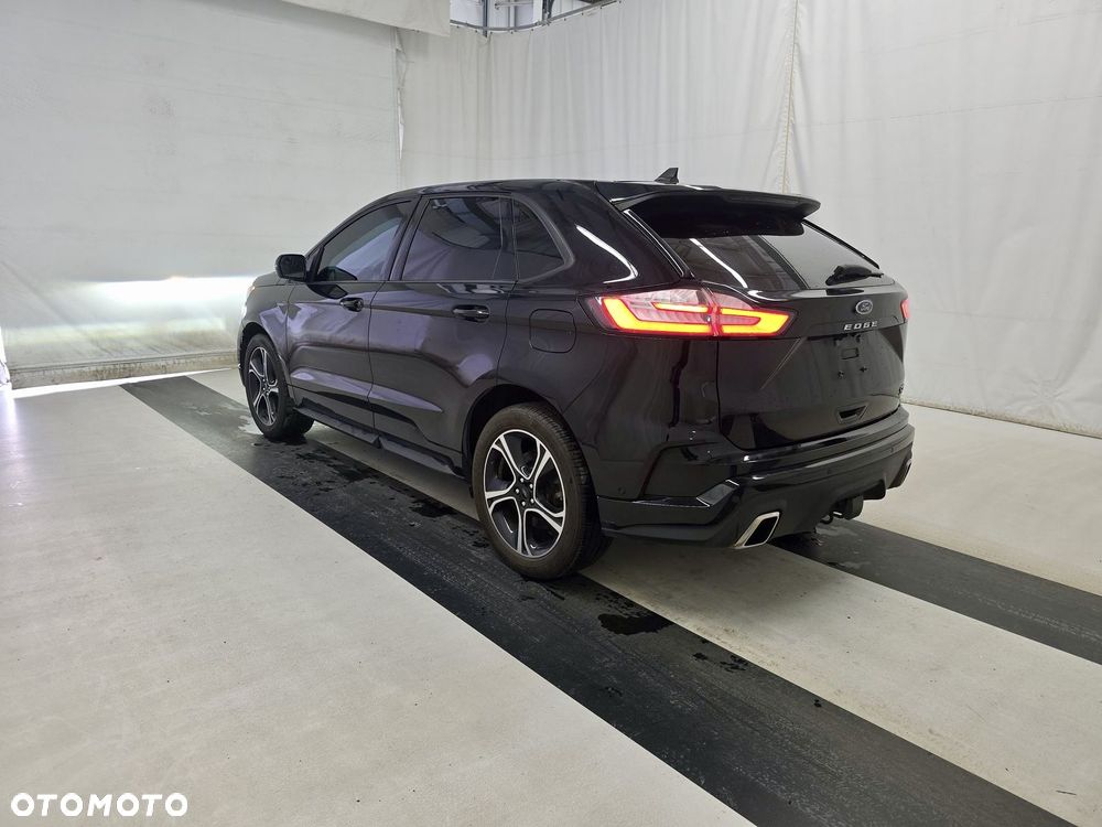 Ford Edge - 5
