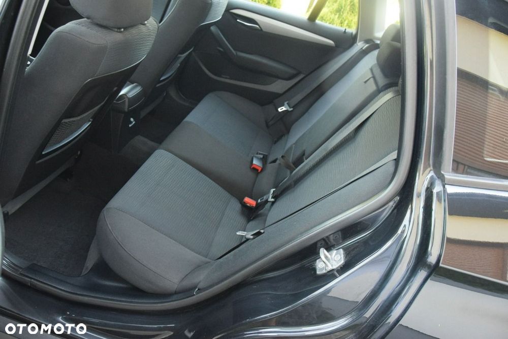 BMW X1 xDrive18d - 23