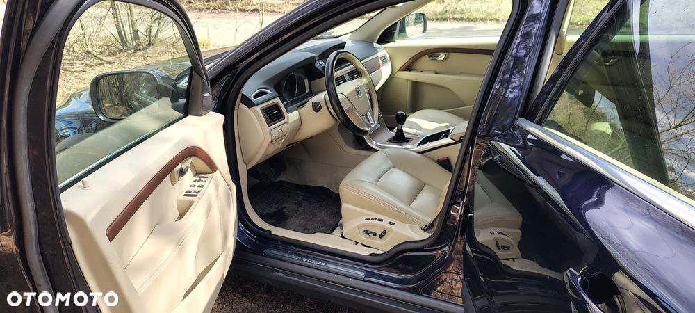 Volvo XC 70 D4 AWD Summum EU6 - 6