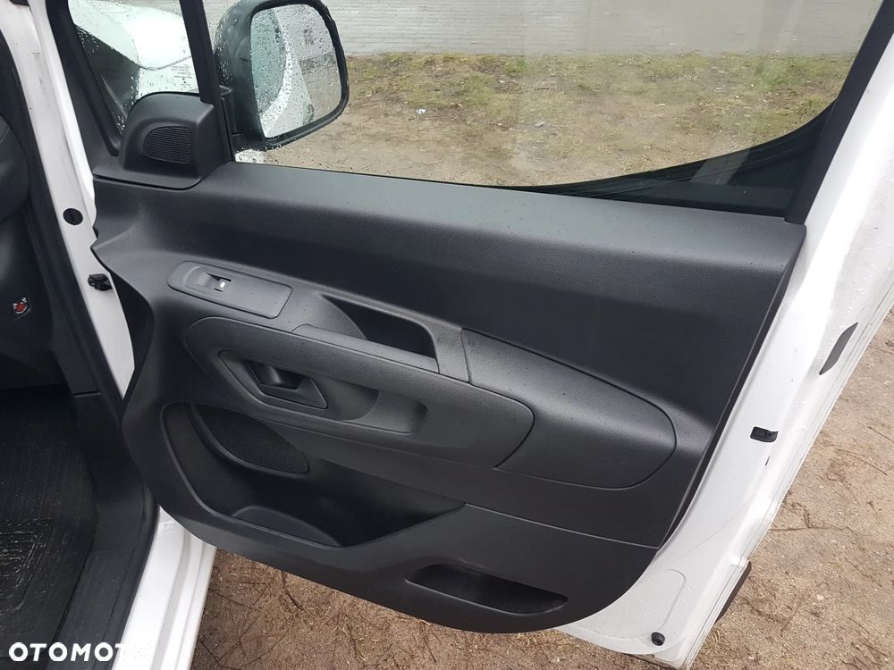 Toyota Proace City - 15