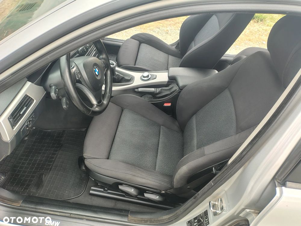 BMW Seria 3 318d DPF Edition Sport - 6