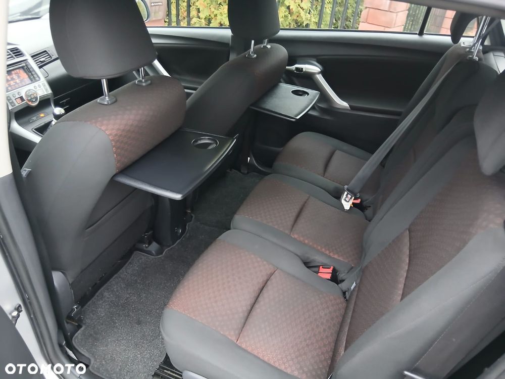 Toyota Verso 1.8 Executive - 34