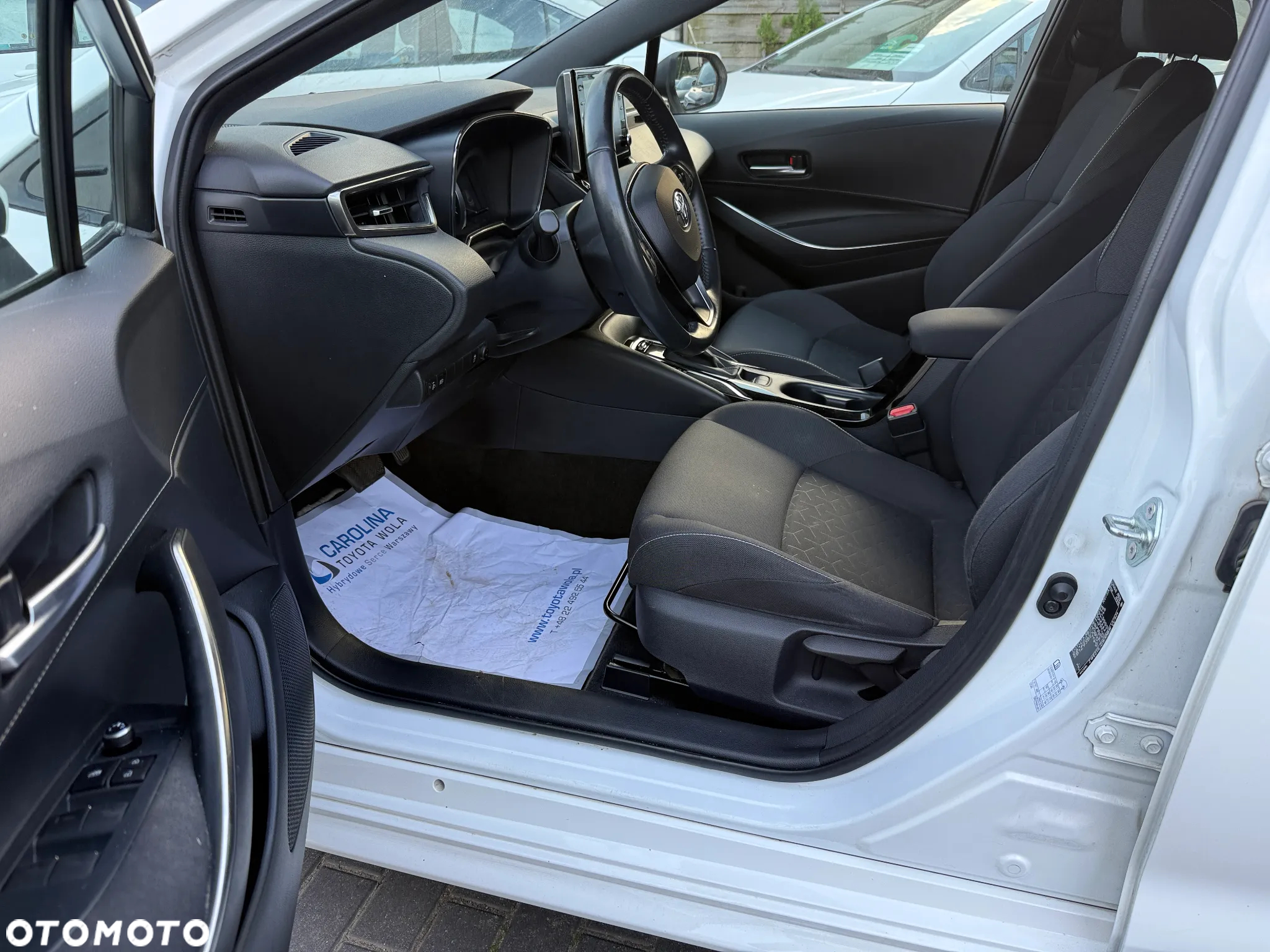 Toyota Corolla 1.8 Hybrid Comfort - 8