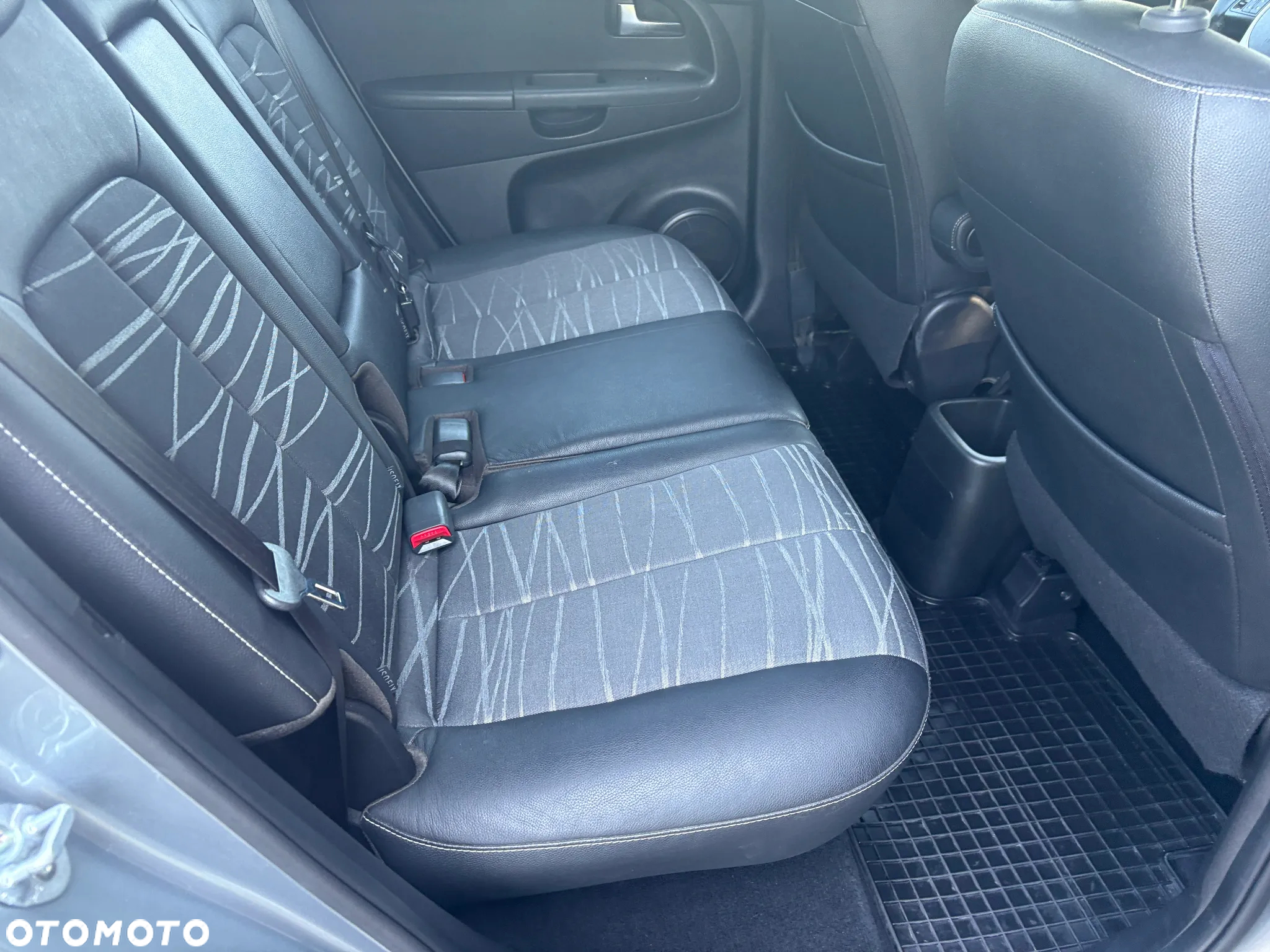 Kia Venga 1.6 Business Line - 16