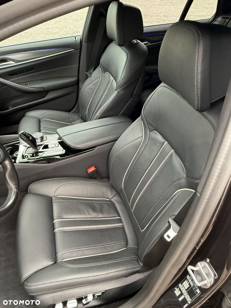 BMW Seria 5 530d mHEV M Sport sport - 11