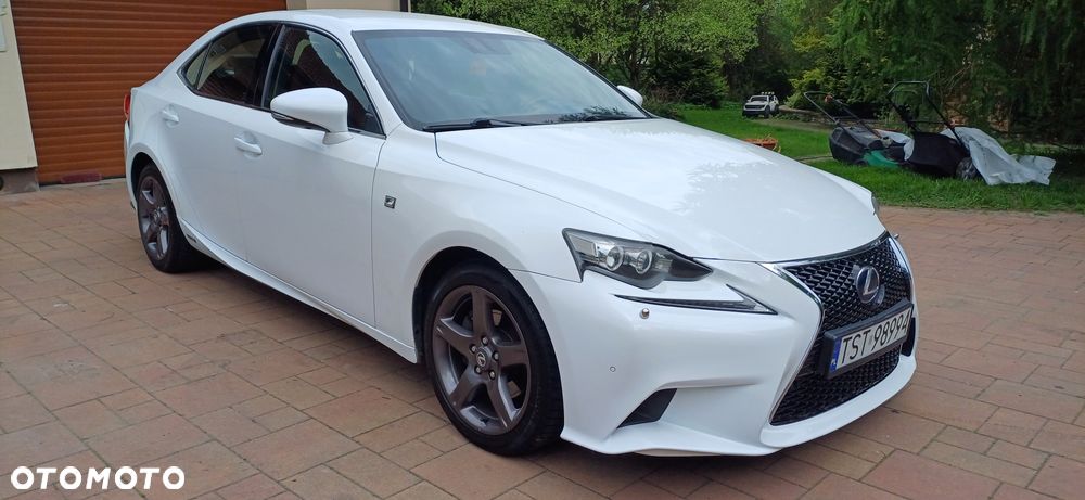 Lexus IS ver-300h-f-sport - 10