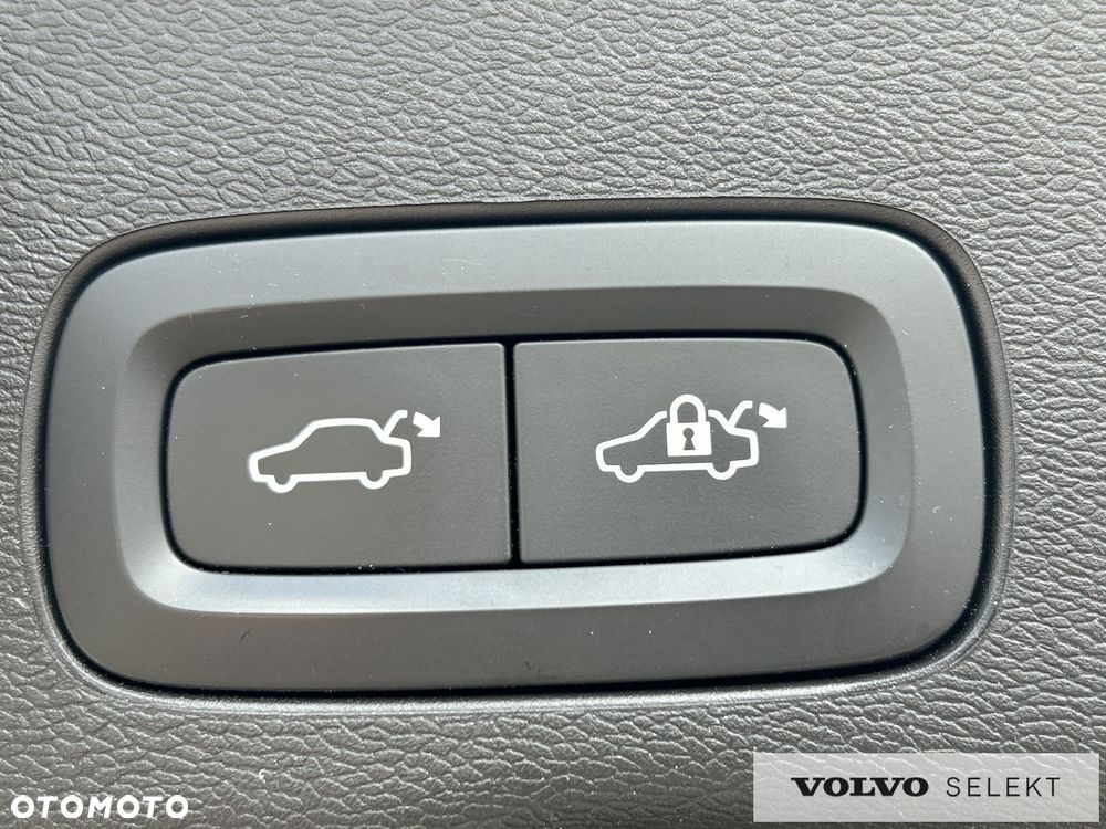 Volvo XC 60 - 30