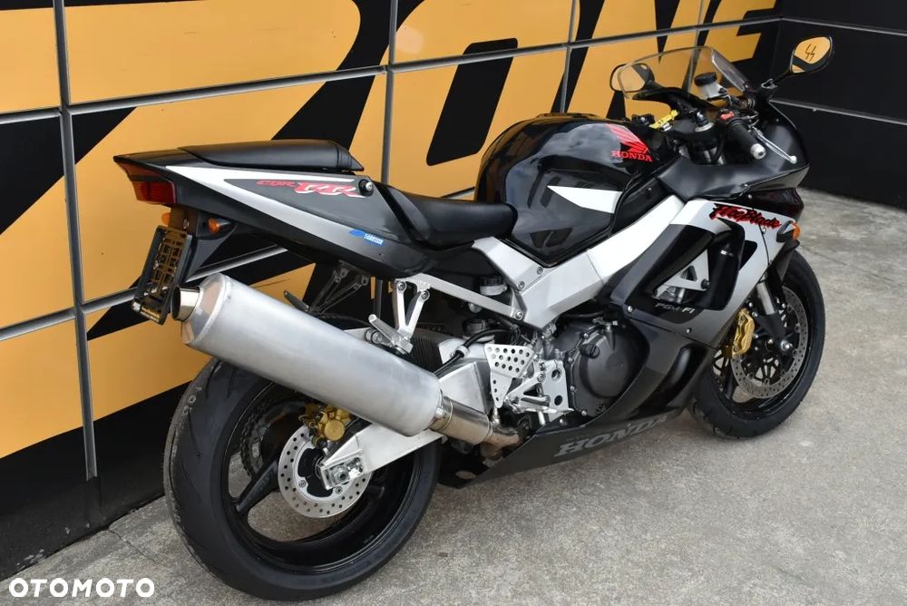 Honda CBR - 4