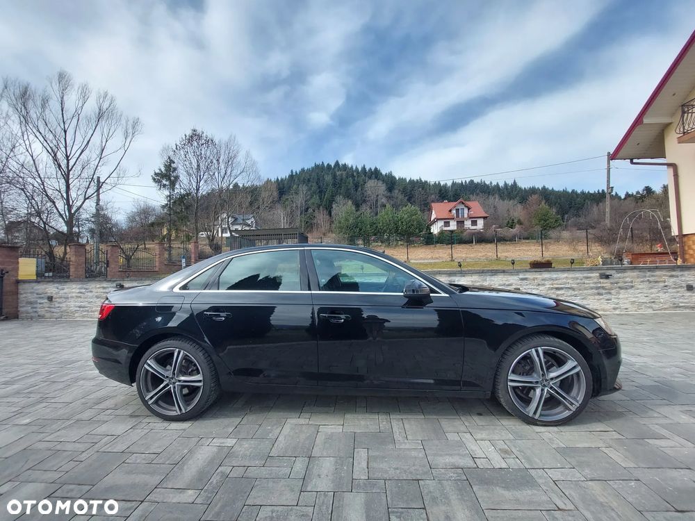 Audi A4 Limousine - 12