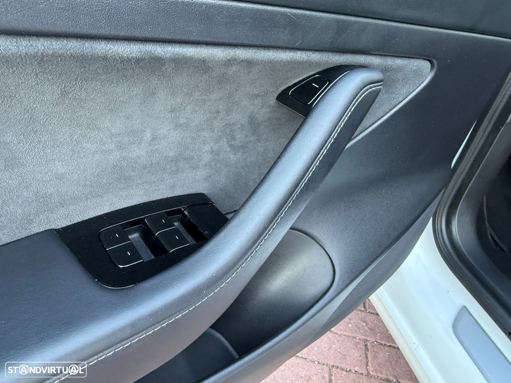 Tesla Model 3 Standard RWD Plus - 21