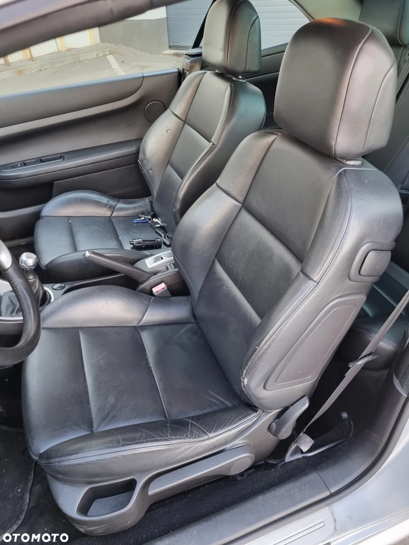 Peugeot 307 CC 1.6 Intense - 12