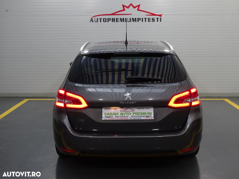 Peugeot 308 1.2 L PureTech Turbo S&S Allure Pack - 12