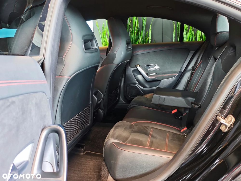 Mercedes-Benz CLA 200 mHEV AMG Line 7G-DCT - 17