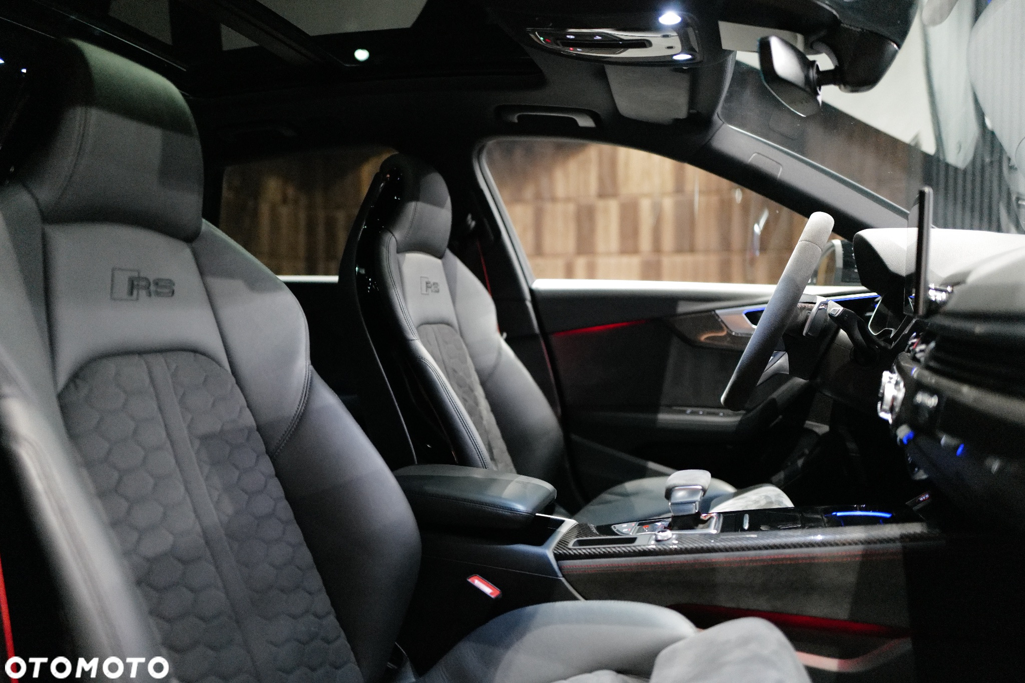 Audi RS4 TFSI Quattro Tiptronic - 11