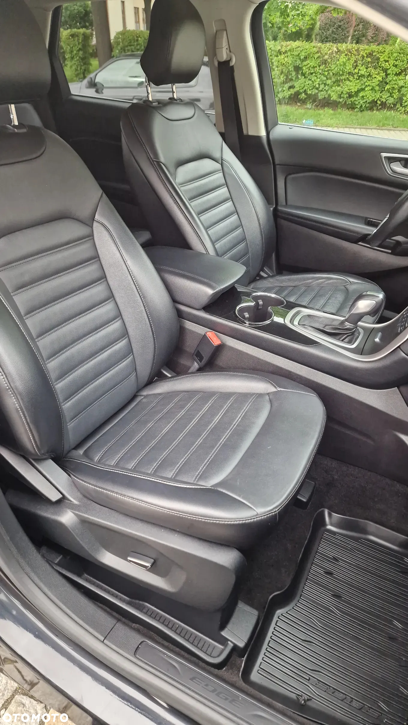 Ford Edge - 24