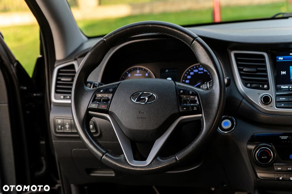 Hyundai Tucson blue 1.7 CRDi 2WD Style - 24