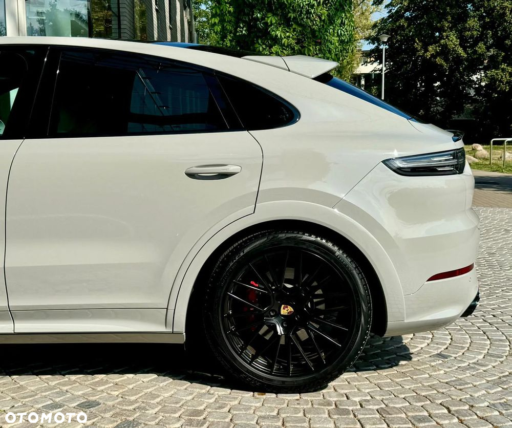 Porsche Cayenne - 12