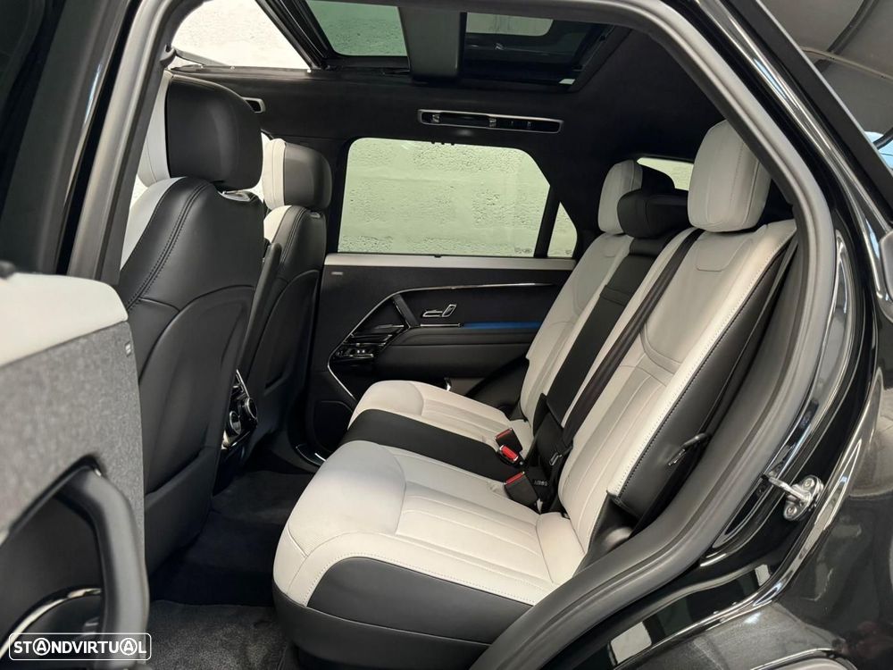 Land Rover Range Rover Sport 4.4 P530 Autobiography - 44