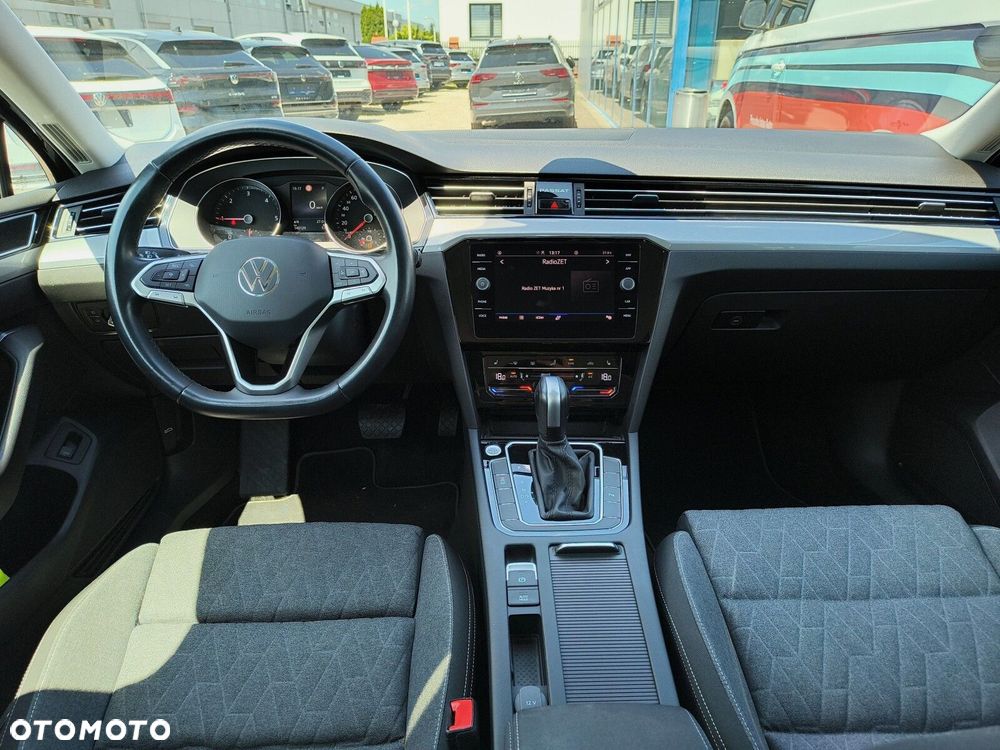 Volkswagen Passat - 14