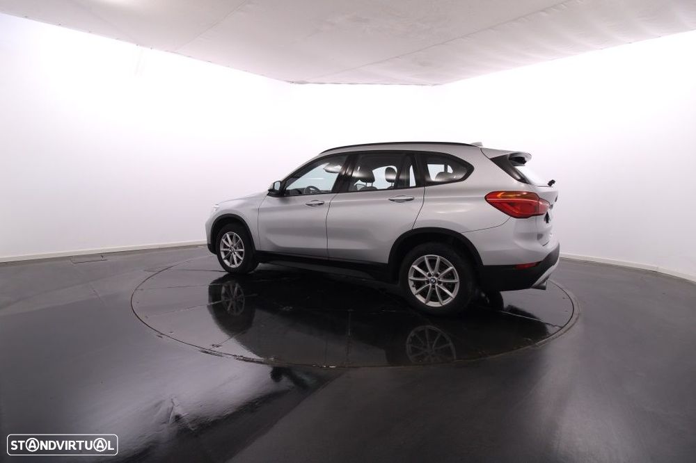 BMW X1 16 d sDrive Advantage Auto - 4