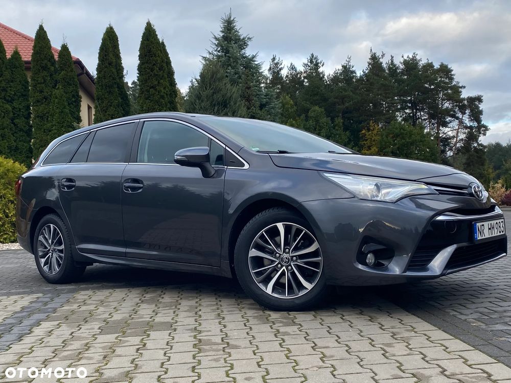 Toyota Avensis 2.0 D-4D Prestige - 14