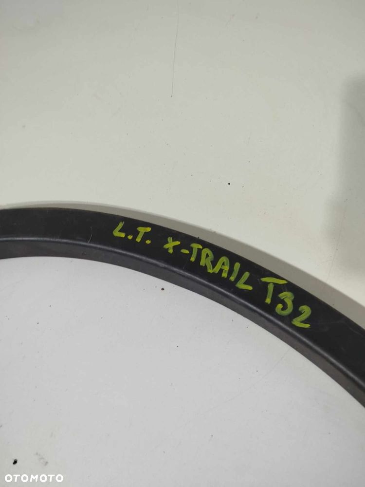 NAKŁADKA BŁOTNIKA LISTWA LEWA TYLNA NISSAN X-TRAIL T32 - 3