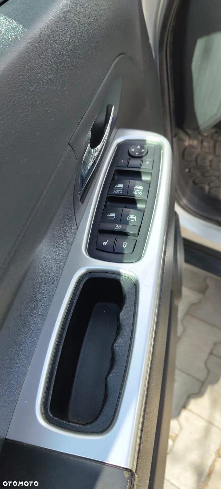 Jeep Liberty - 9