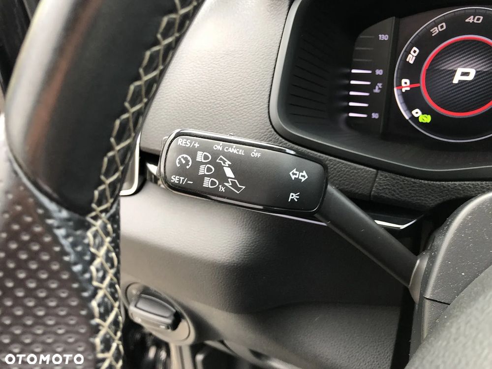 Skoda Karoq 1.5 TSI ACT 4x2 Sportline DSG - 26
