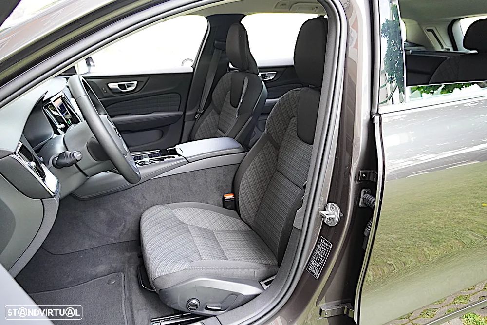 Volvo V60 2.0 T6 AWD TE Core - 18