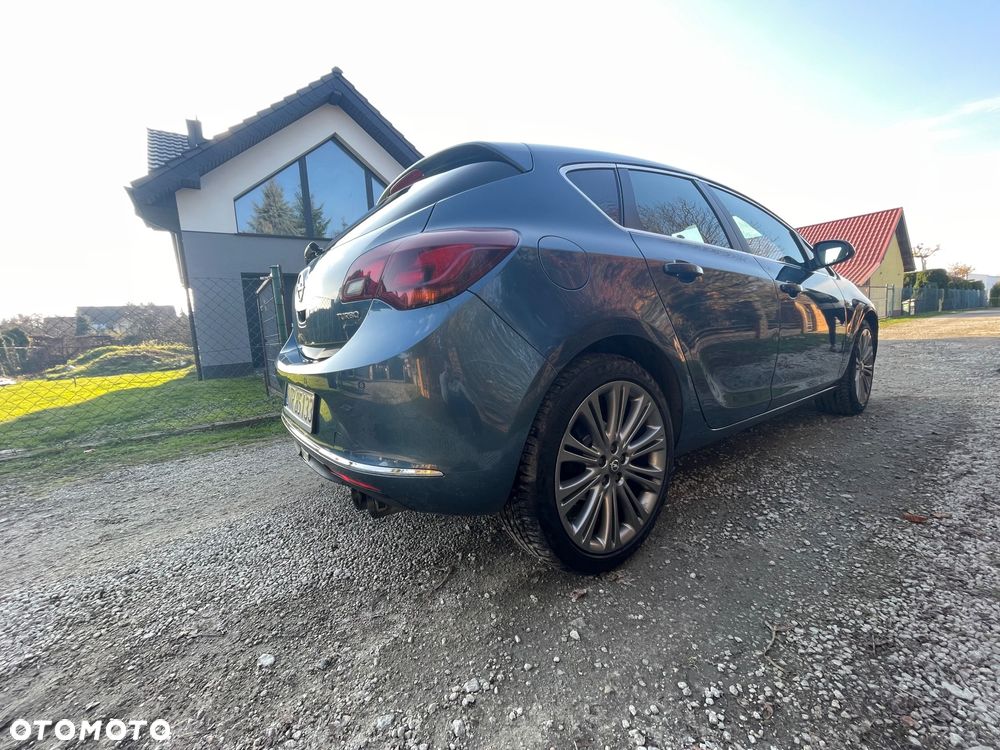 Opel Astra IV 1.4 T Cosmo - 8