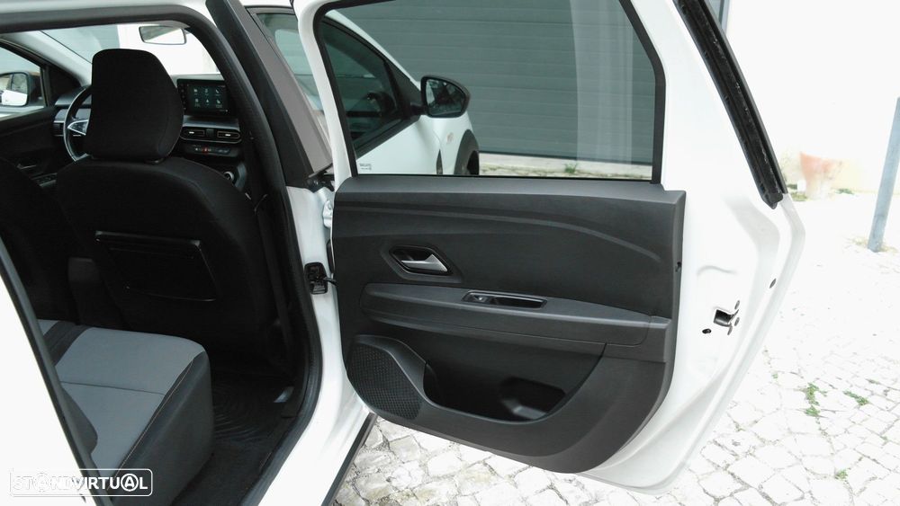 Dacia Jogger — fotografia 14