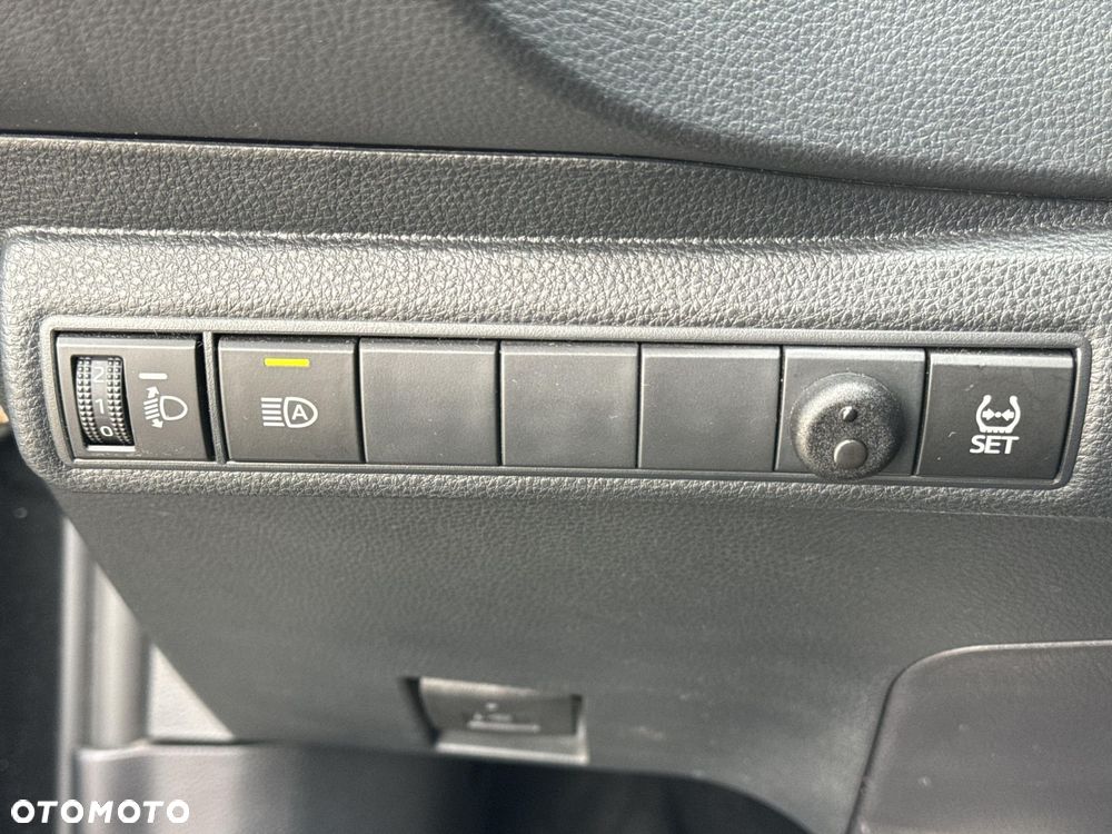 Toyota Corolla - 17