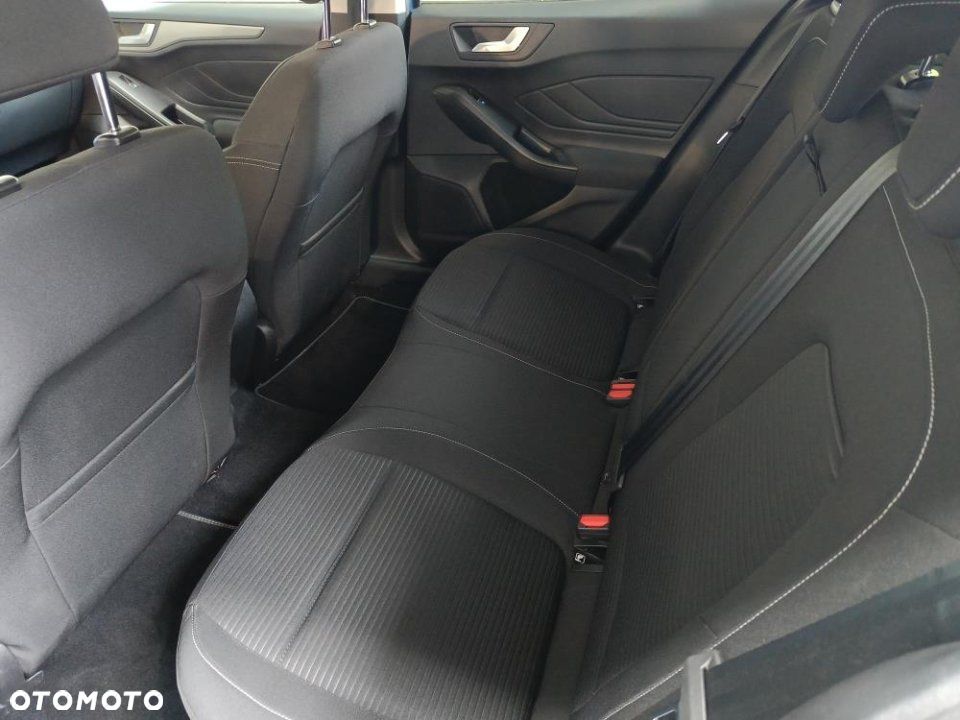 Ford Focus - 24