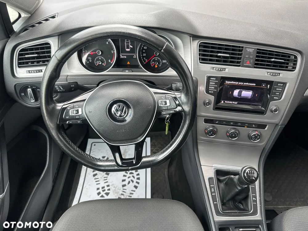 Volkswagen Golf 1.6 TDI BMT Comfortline - 15