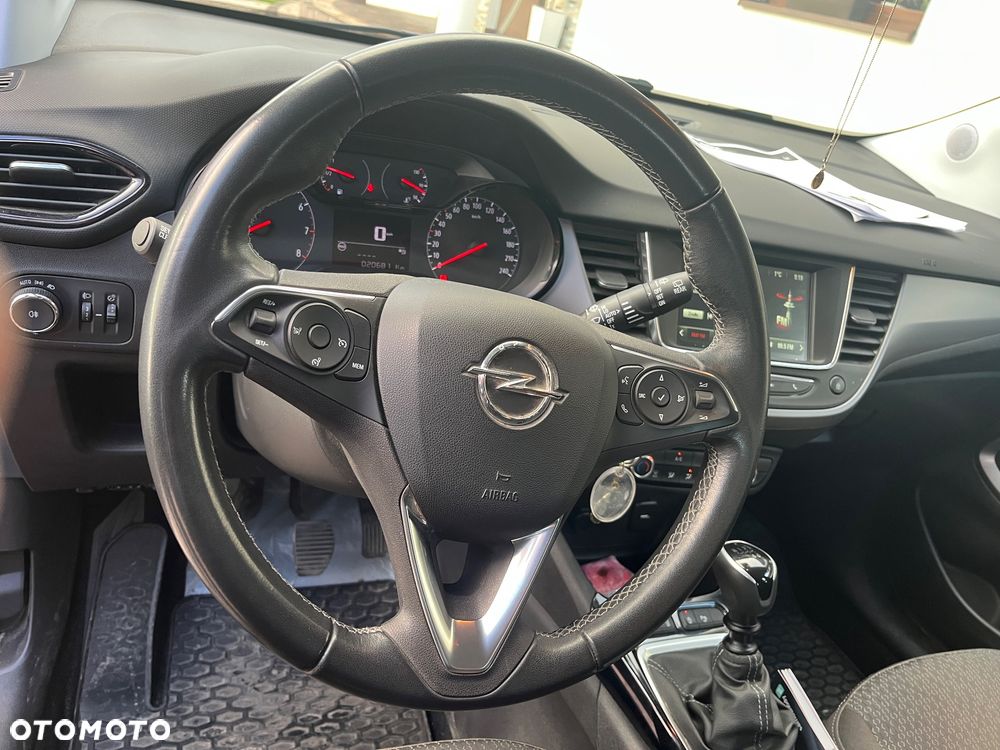 Opel Crossland X 1.2 T Eco Enjoy S&S - 4