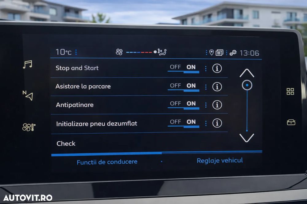 Peugeot 2008 PureTech 130 EAT8 Allure Pack - 11