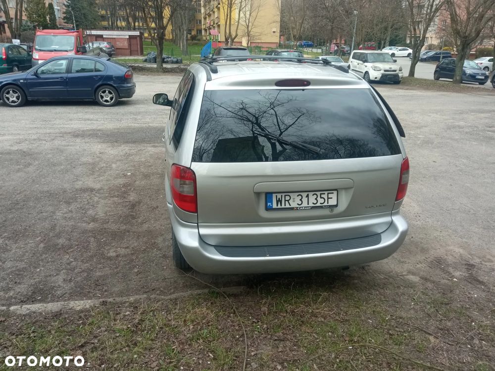 Chrysler Voyager 2.8 CRD LX - 3