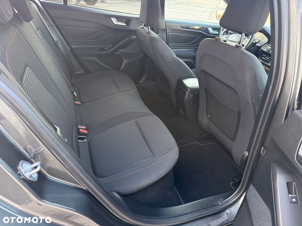 Ford Focus 2.0 EcoBlue Titanium X - 13