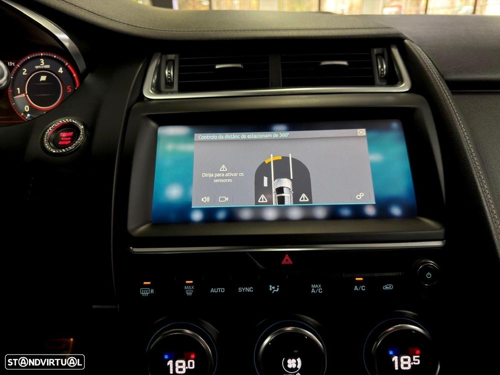 Jaguar E-Pace 2.0 i4D R-Dynamic S - 40