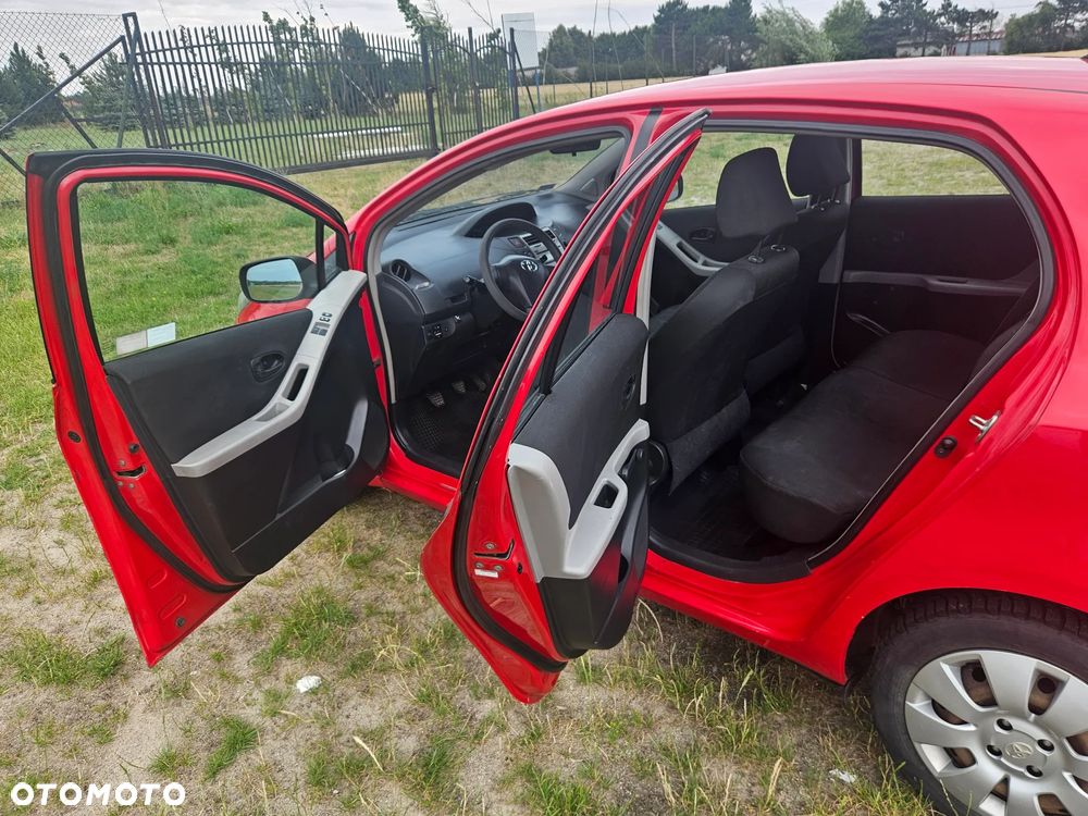 Toyota Yaris - 6