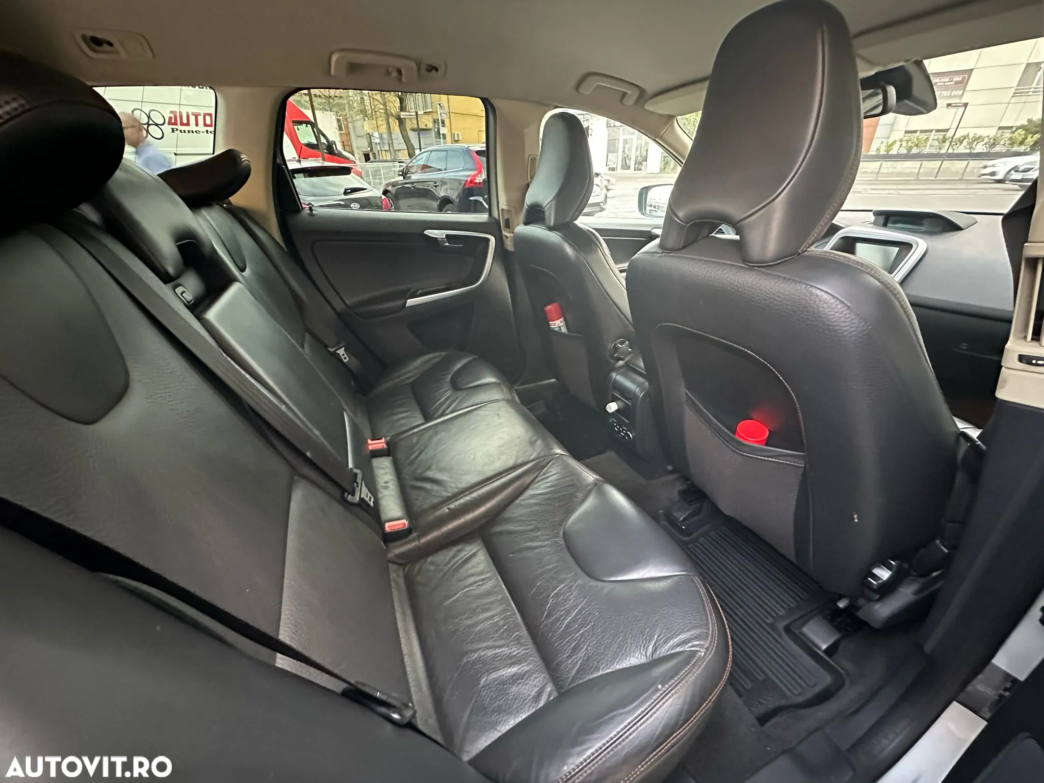 Volvo XC 60 D5 AWD Summum - 6