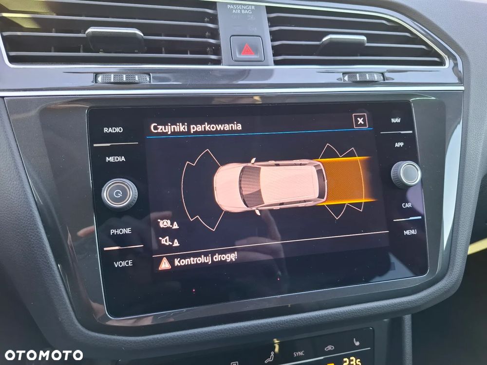 Volkswagen Tiguan 2.0 TDI SCR Life - 24