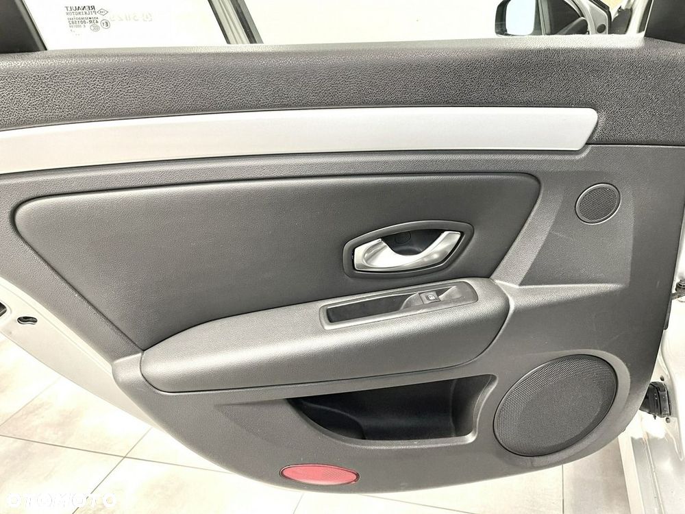 Renault Laguna 2.0 DCi FAP Dynamique - 25