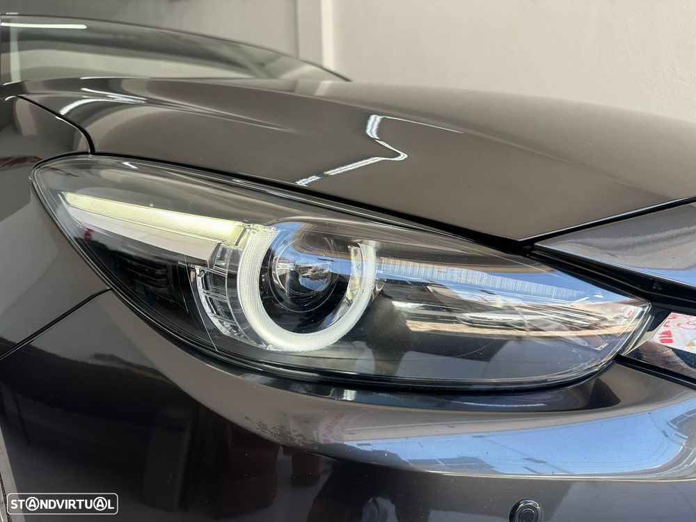 Mazda 3 Hatchback 1.5 Sky-D Excellence Navi - 32