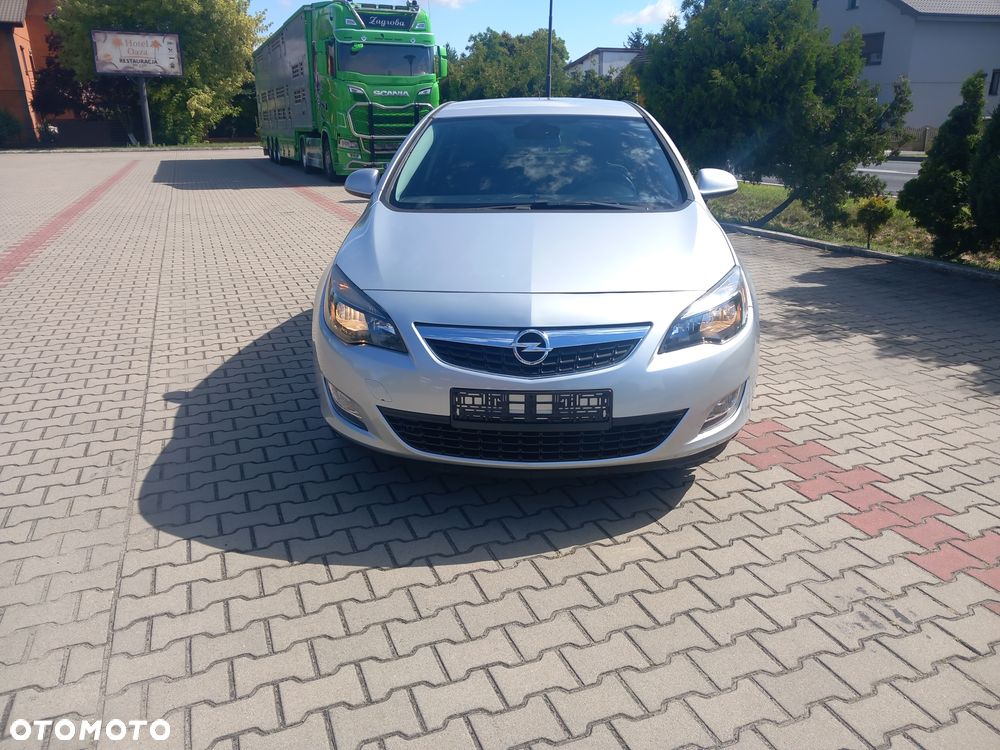 Opel Astra 1.4 T Sport - 9