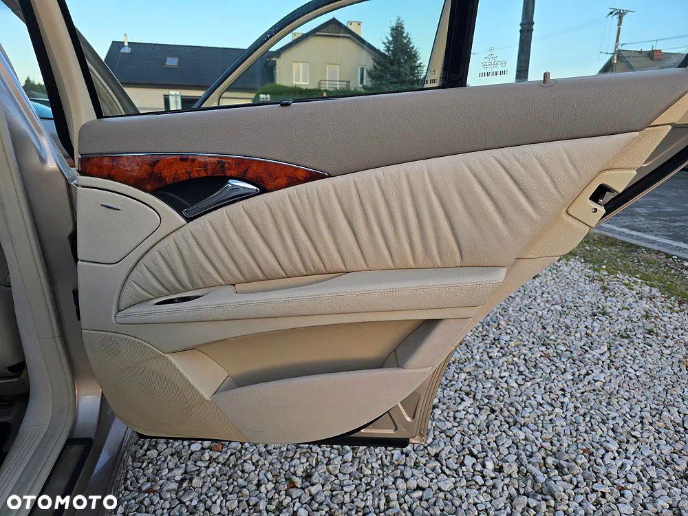 Mercedes-Benz Klasa E - 25