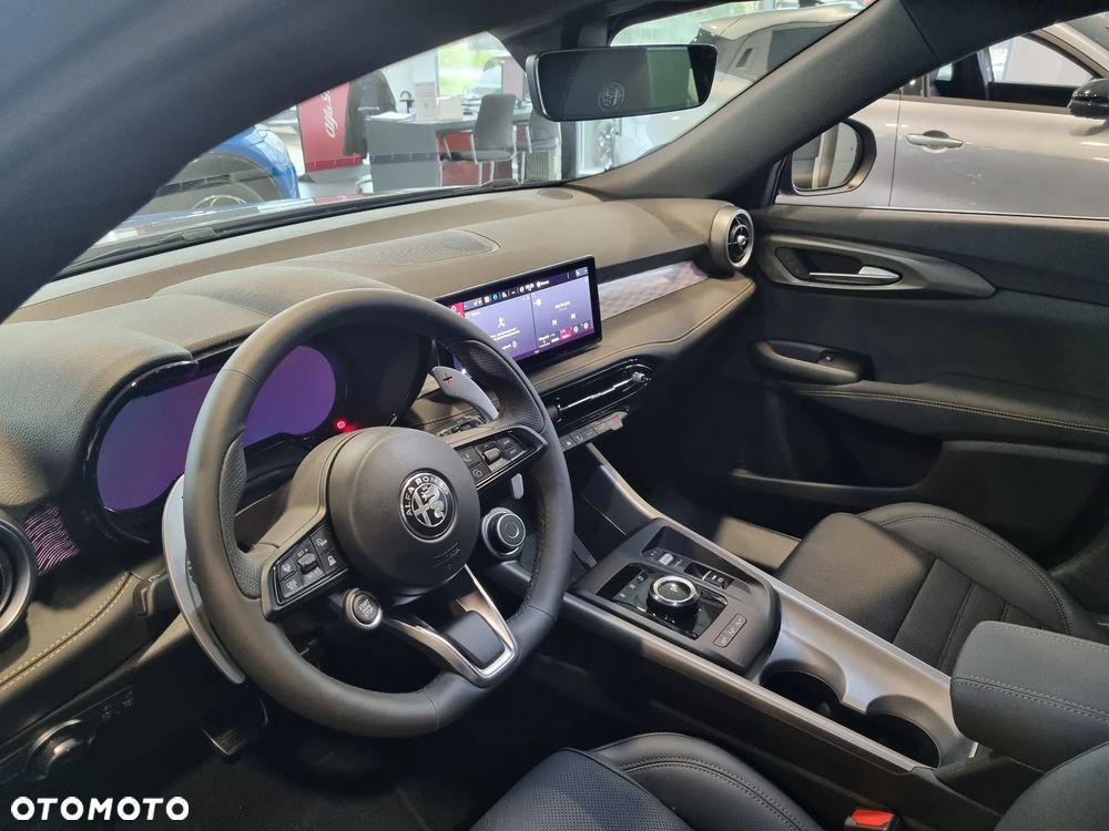 Alfa Romeo Tonale 1.6 JTD T4 TI DCT - 10